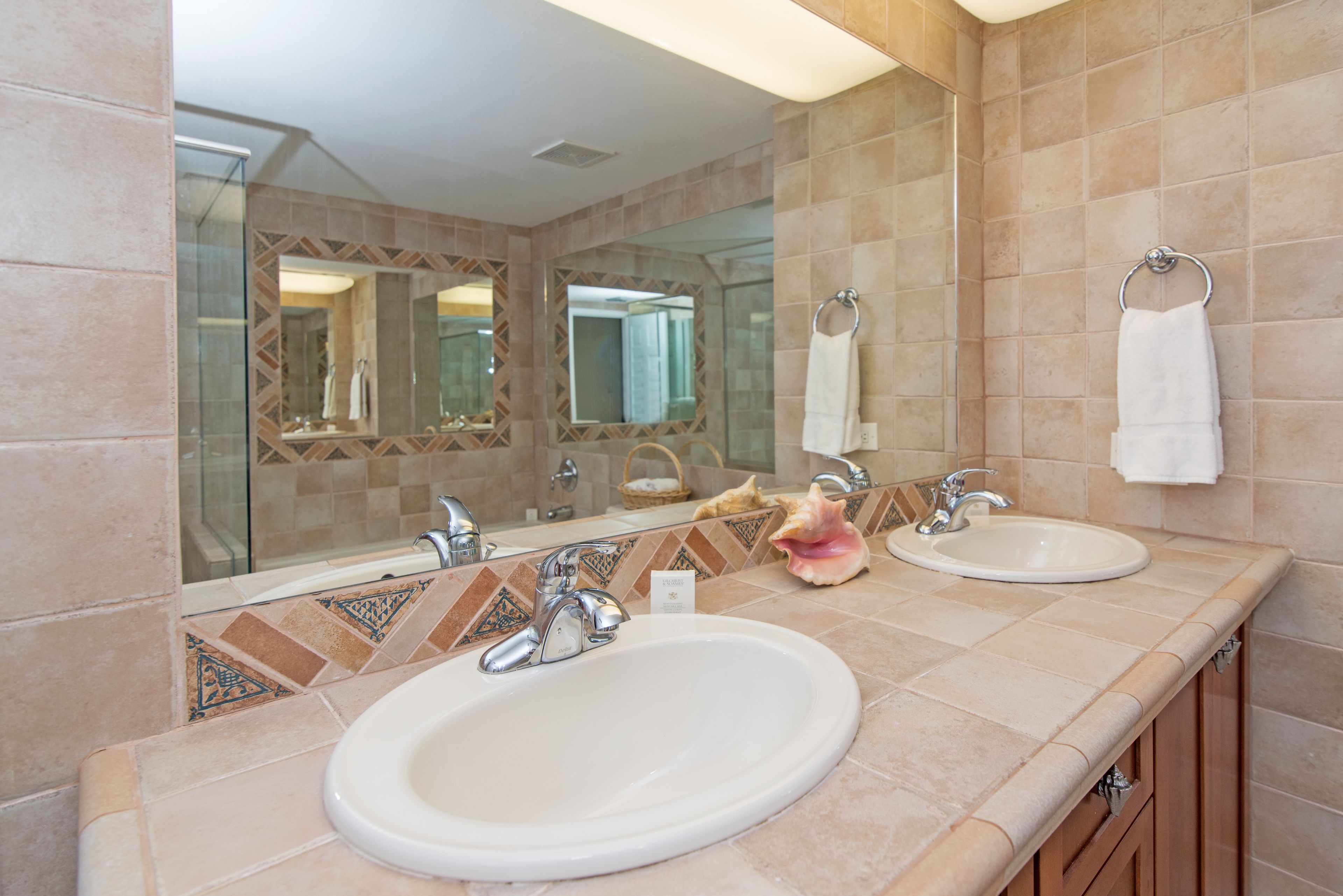 condo, 3 bedrooms, beachfront | bathroom sink