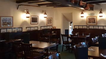 Free daily cooked-to-order breakfast