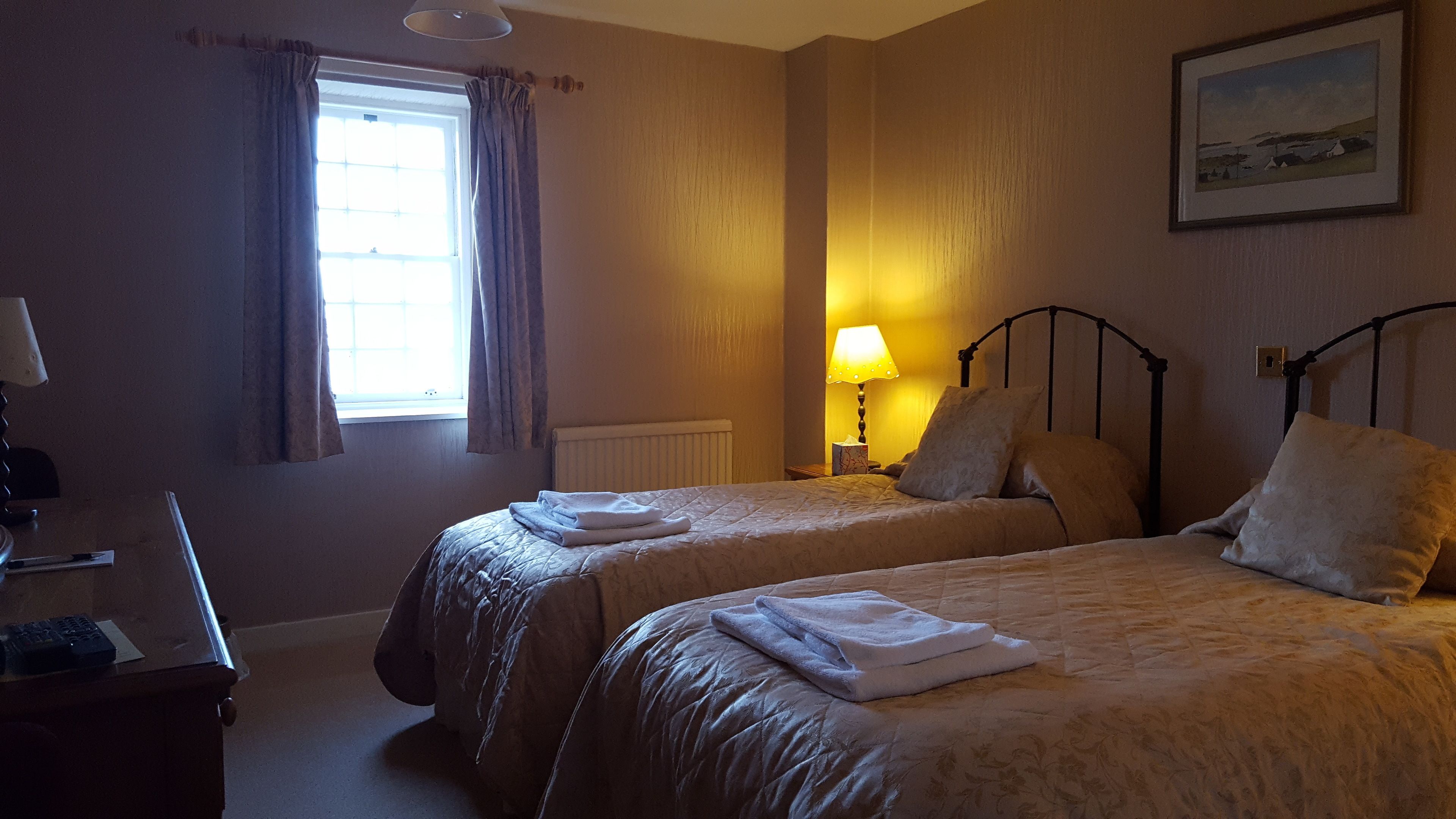 twin room | in-room safe, individually decorated, individually furnished, desk