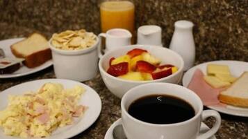 Breakfast, lunch and dinner served