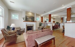 智能电视、壁炉