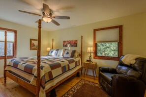 4 bedrooms, free WiFi, bed sheets