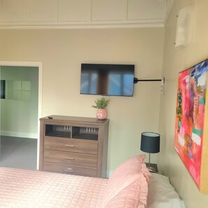 14 makuuhuonetta, silitysrauta/-lauta, vauvan matkasänky, ilmainen Wi-Fi
