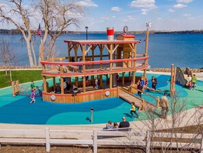 Point of interest - Bring ALL of your family and friends to stay at the Central Stay Cation in Arnolds Park! (Arnolds Park)