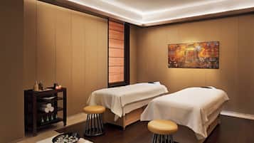 Sauna, hot tub, body treatments, aromatherapy, deep-tissue massages