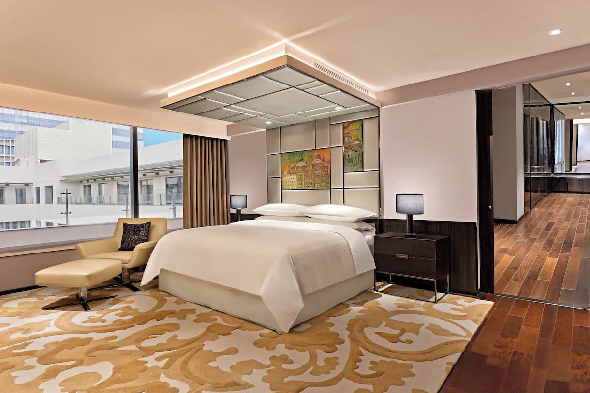 Ropa de cama hipoalergénica, edredón y minibar 