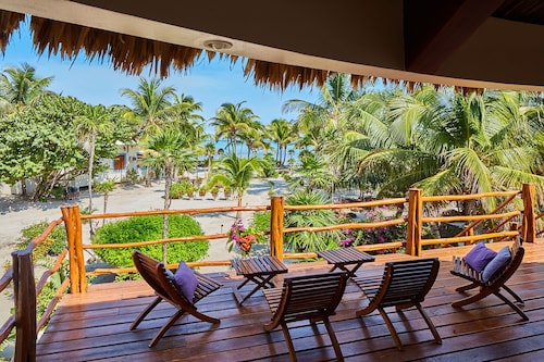 San Pedro 4 bedroom, 4 bathroom Villa Amethyst, ocean views, concierge onsite