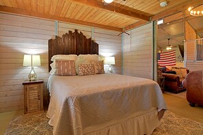 5 bedrooms, iron/ironing board, WiFi, bed sheets