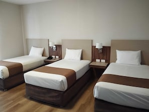 Basic Triple Room, 3 Single Beds - DM Hoteles Ayacucho (Ayacucho)