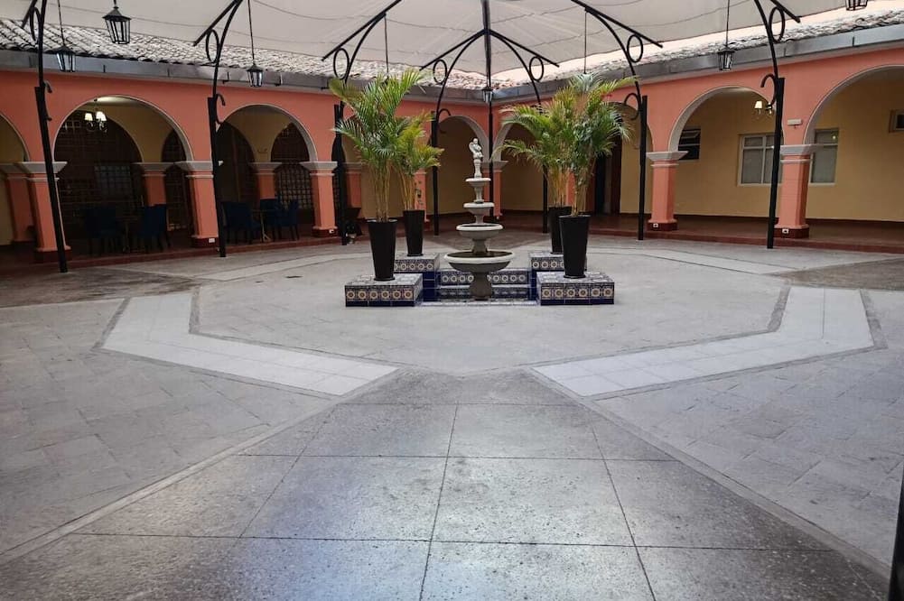 DM Hoteles Ayacucho