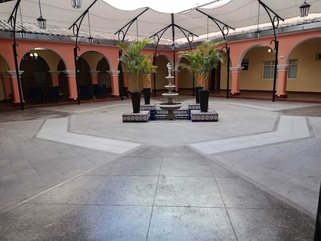 Exterior. DM Hoteles Ayacucho