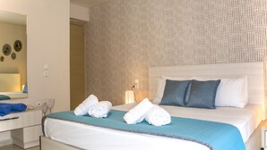 1 bedroom, premium bedding, in-room safe, desk - Chris Rea Villa (Skiathos)