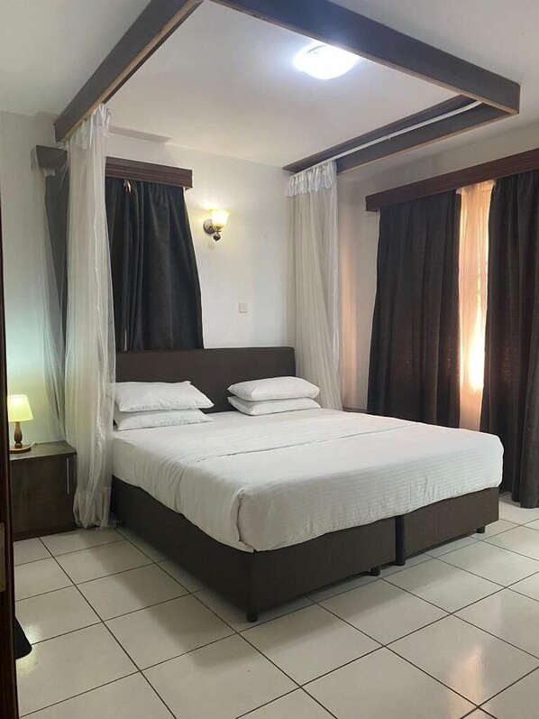 Executive Apartment | Free WiFi - Armaan Suites and Restaurant (Mombasa)