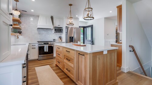 Tranquility on Keuka: Family Retreat with Private Lakefront