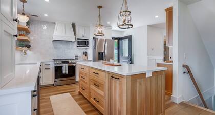 Tranquility on Keuka: Family Retreat with Private Lakefront