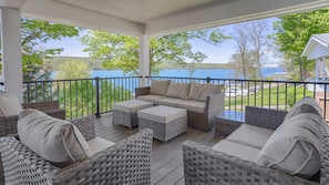 Property grounds - Tranquility on Keuka: Family Retreat with Private Lakefront (Hammondsport)