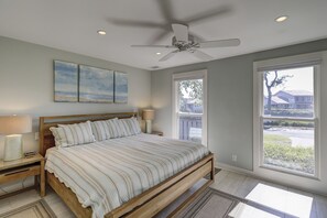 3 slaapkamers, een strijkplank/strijkijzer, gratis wifi, beddengoed