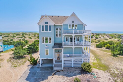 Täytyy nähdä Oceanfront Estate-Hissi, mukautettu allas, teatteri + peli rms, koira-ystävällinen