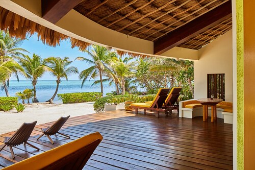 San Pedro Oceanfront 2 bedroom, 2 bathroom Villa Amber, concierge onsite