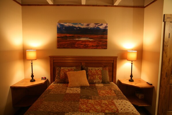 2 bedrooms, iron/ironing board, travel cot, free WiFi