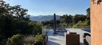 200 m² villa, heated swimming pool, 300 m away from Porto Vecchio, South Corsica