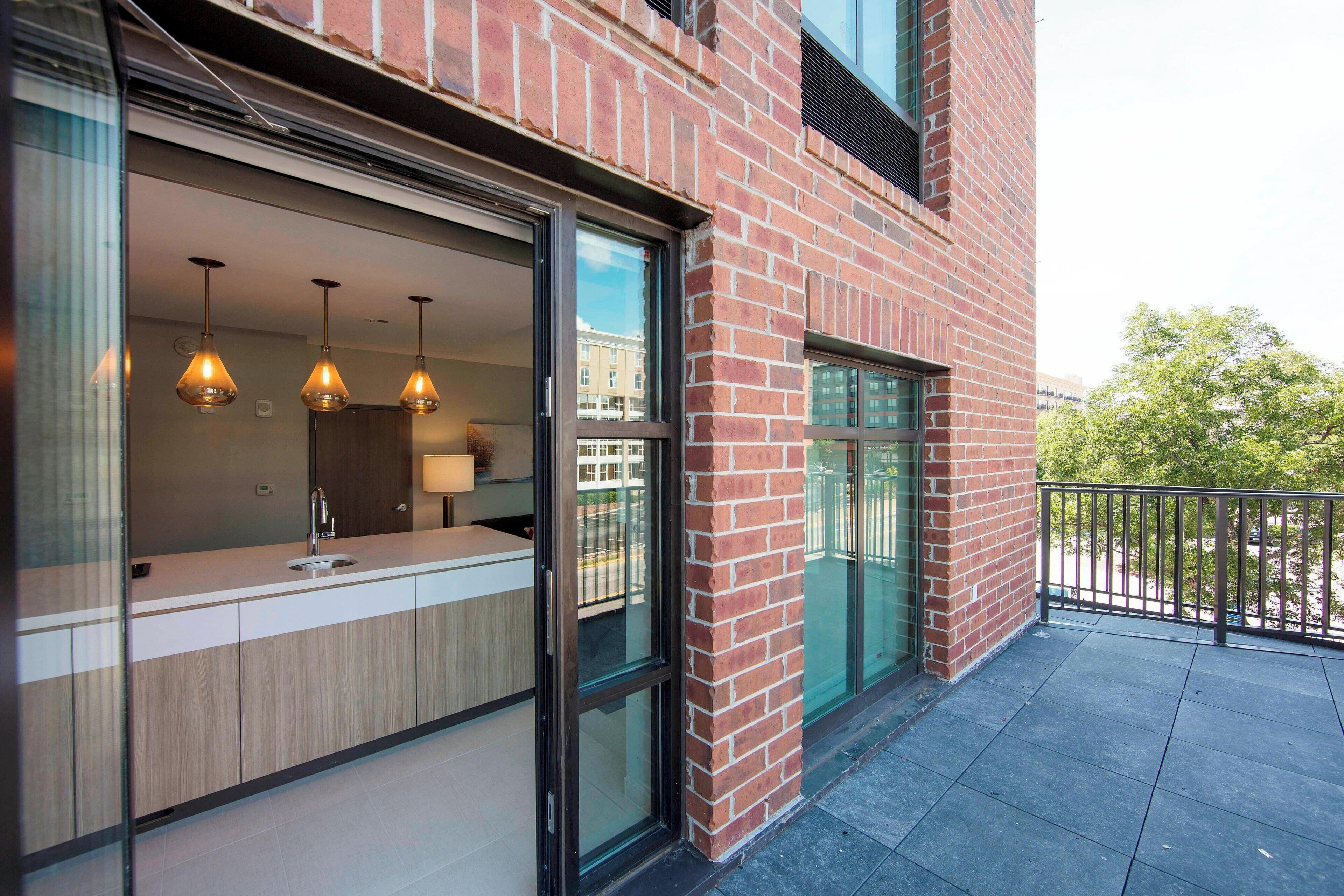 hypo-allergenic bedding, pillow-top beds, desk, iron/ironing board