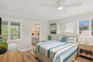 5 bedrooms, iron/ironing board, free WiFi, bed sheets