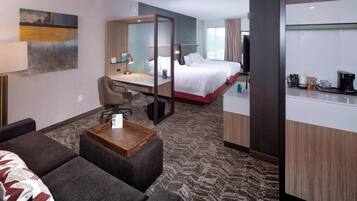 1 bedroom, premium bedding, pillow-top beds, in-room safe