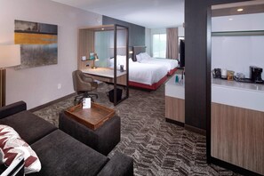 Premium bedding, pillowtop beds, in-room safe, individually furnished - SpringHill Suites by Marriott Newark Downtown (Newark)