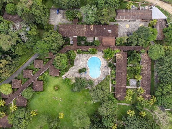 Outdoor pool, open 10 AM to 8 PM, sun loungers