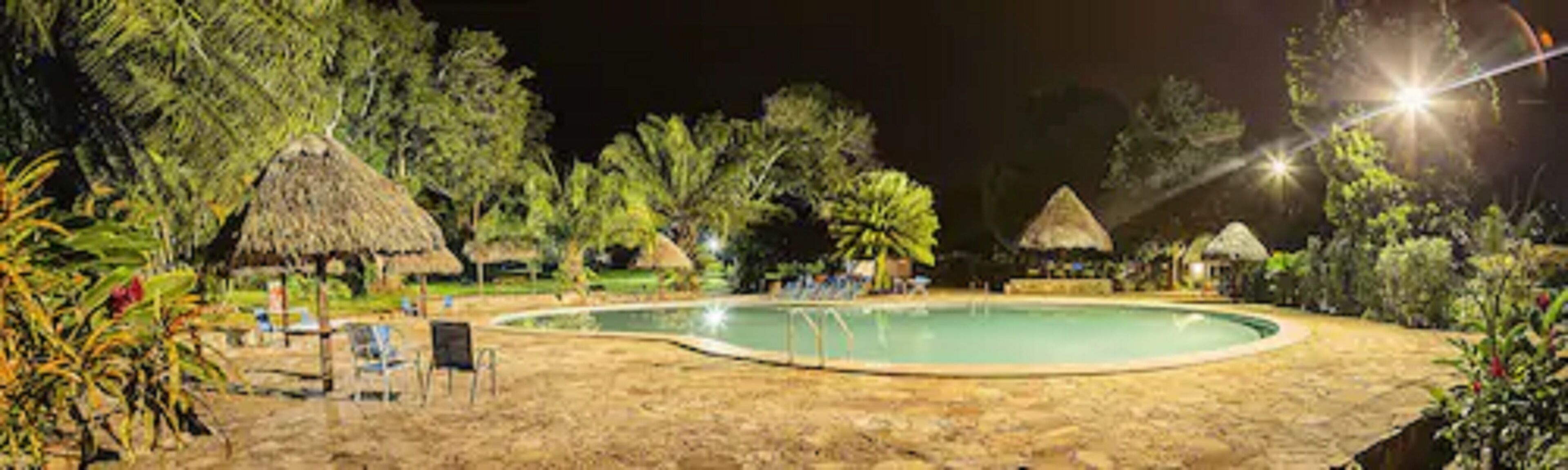 outdoor pool, open 10 am to 8 pm, pool loungers