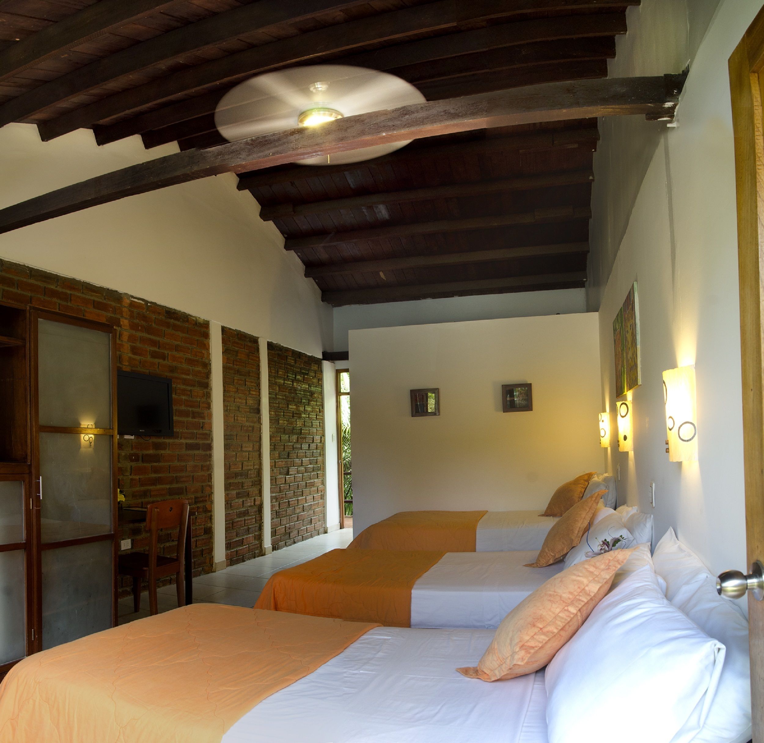 triple room | minibar, in-room safe, desk, free wifi