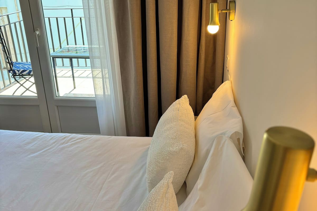 double room, terrace | 1 bedroom, premium bedding, desk, blackout curtains