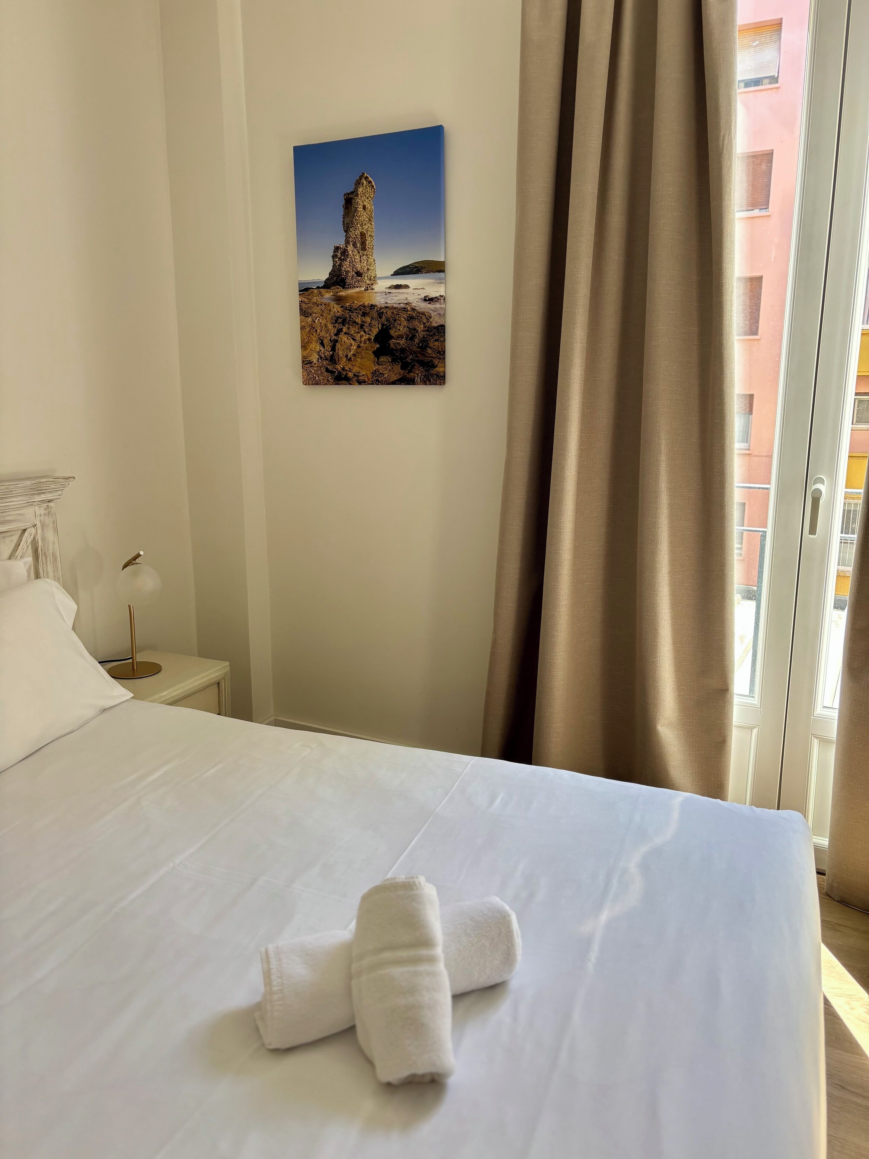 Habitació doble econòmica | 1 dormitori, roba de llit d'alta qualitat i escriptori 