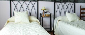 Hus - 6 sovrum - privat pool | Gratis barnsängar och sängkläder