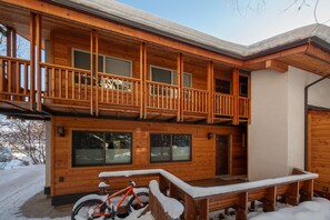 Exterior - RMR: La Choumine 2 Condo in Teton Village / Steps from the Mountain! (Teton Village)
