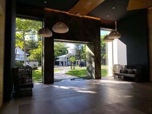 Couples treatment rooms, sauna, hot tub, hot springs, Turkish bath