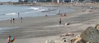 Beachfront Cottage, veldig sjarmerende og rett på stranden!