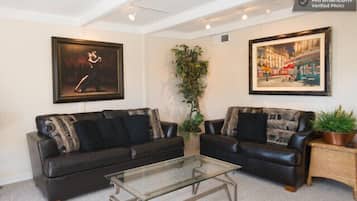 Smart TV, reproductor de DVD y libros