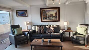 Smart TV, DVD player, books