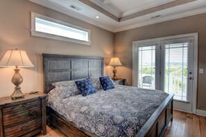 5 bedrooms, Internet, wheelchair access