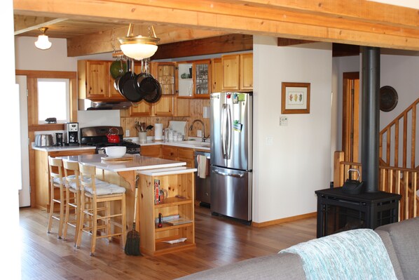 Interior - Elegant get-away with breathtaking views of the water, beach, and wetlands (Freeland)