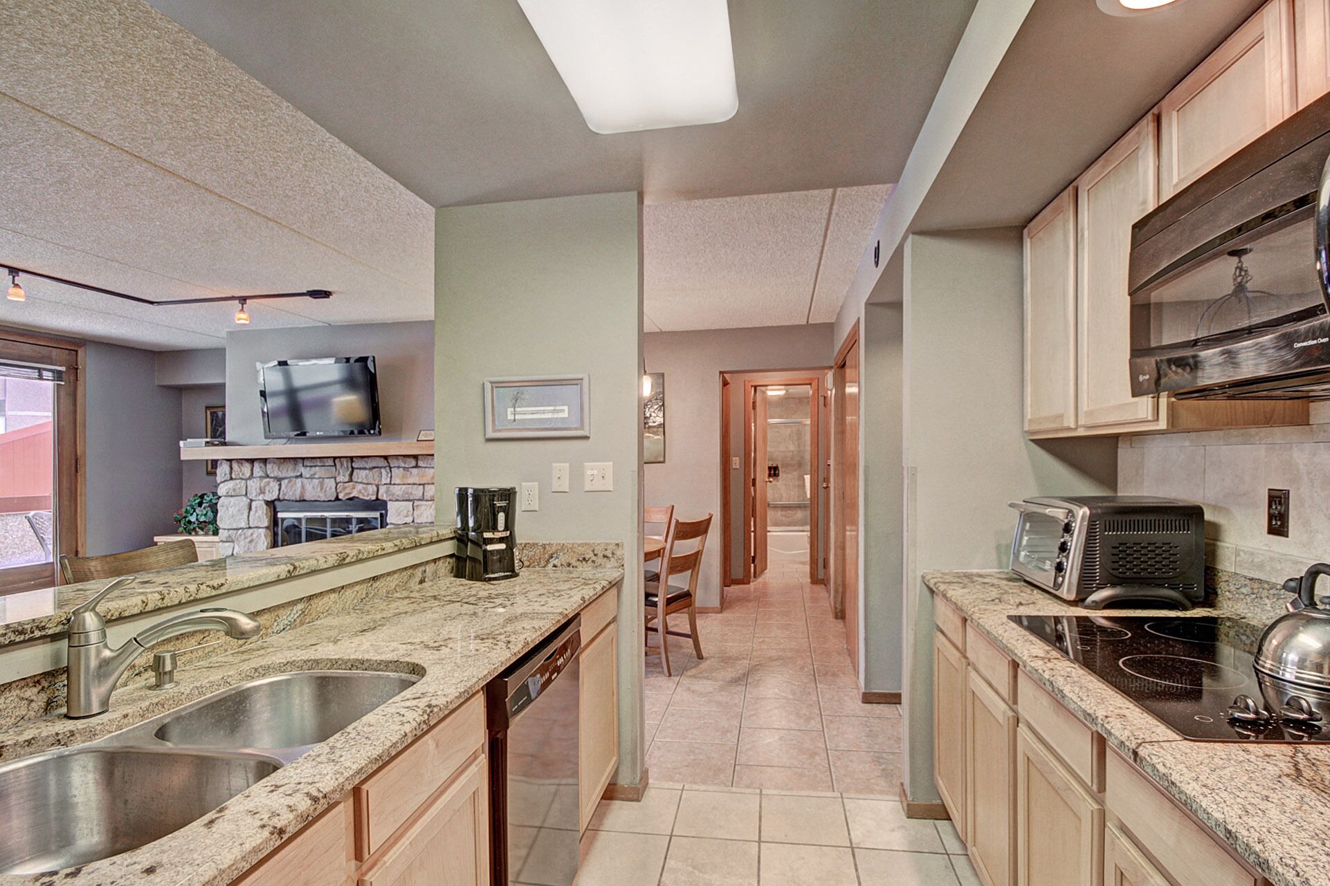 Condo, 1 habitación | Cocina privada | Refrigerador, microondas, horno y lavavajillas 