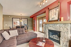 Condo, 2 Bedrooms | Living area | TV