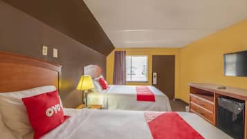 Habitació, 2 llits de matrimoni | Escriptori, wifi gratuïta i roba de llit