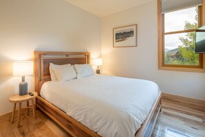 2 bedrooms, iron/ironing board, travel crib, WiFi