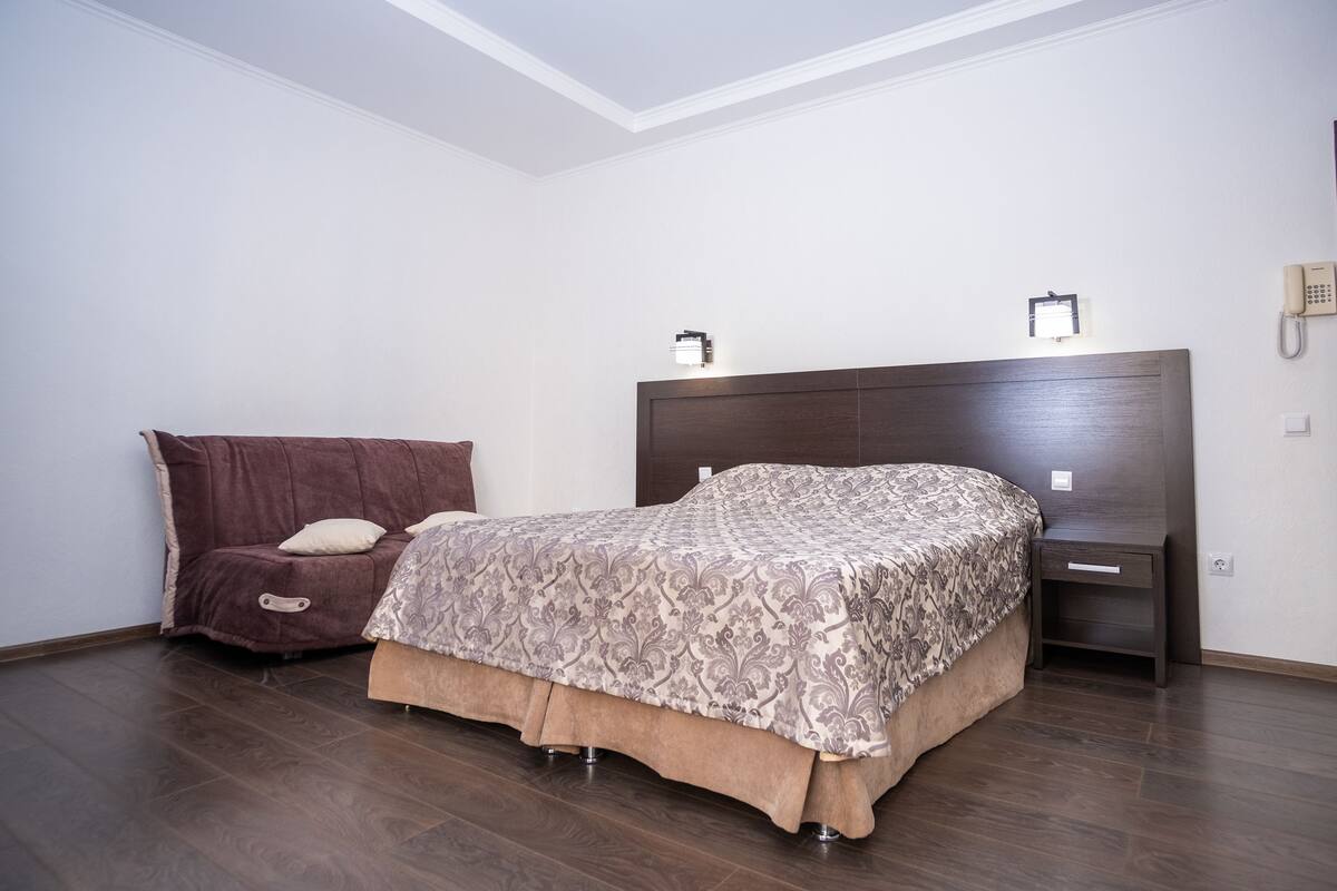 Comfort Double or Twin Room | Premium bedding, minibar, in-room safe, desk