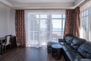 Apartment, Balcony, Sea View | Premium bedding, minibar, in-room safe, desk