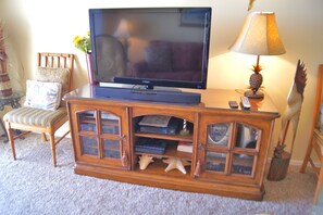 Condo, 2 Bedrooms | Living area | TV, DVD player