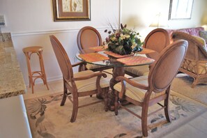 Huoneisto, 2 makuuhuonetta | Ruokailu